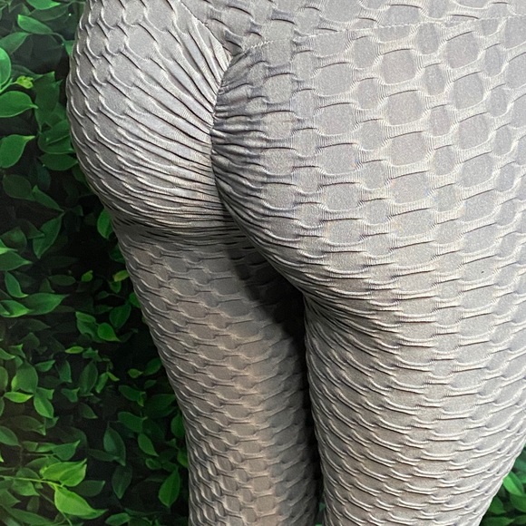 ๐ High Waist Textured Booty Push up Leggings - Picture 5 of 13